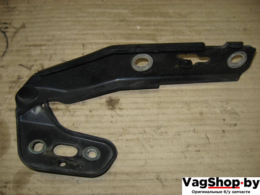 петля капота Audi A6 4F/C6 2005, 4.2 л., i, BAT, бензин, АКПП, темно-синий, седан, полный привод, 4F0823301, 4F0823302 - фото №1