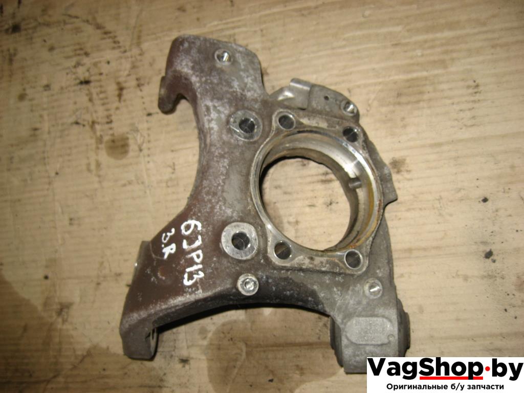 кулак задний правый Audi A6 4F/C6 2005, 4.2 л., i, BAT, бензин, АКПП, темно-синий, седан, полный привод, 4F0505434F, 8E0505434A - фото №1