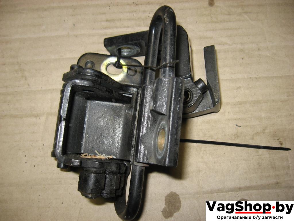 петля двери Audi A6 4F/C6 2006, 3.2 л., FSI, AUK, бензин, АКПП, черный, универсал, полный привод - фото №1