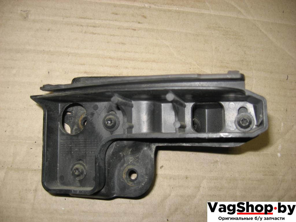 Крепление бампера заднего Audi A6 4F/C6 2006, 3.2 л., FSI, AUK, бензин, АКПП, черный, универсал, полный привод, 4F9807897A, 4F9807898A - фото №1