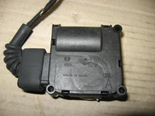 моторчик заслонки печки Audi A6 4F/C6 2006, 3.2 л., FSI, AUK, бензин, АКПП, черный, универсал, полный привод, 4F0820511A