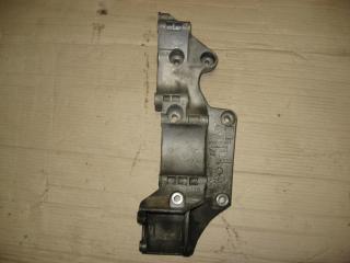 кронштейн двигателя Volkswagen Sharan 1 поколение [2-й рестайлинг] 2008, 2.0 л., TDi, дизель, МКПП, черный, минивэн, передний привод, 045903143F