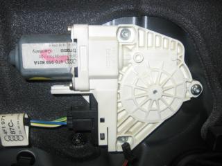 моторчик стеклоподъемника задний левый Audi A6 4F/C6 2005, 4.2 л., i, BAT, бензин, АКПП, темно-синий, седан, полный привод, 4F0959801A