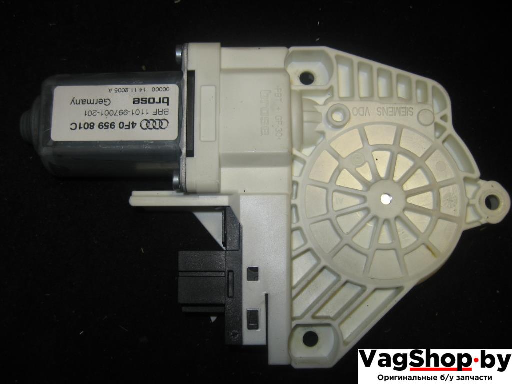моторчик стеклоподъемника задний левый Audi A6 4F/C6 2006, 3.2 л., FSI, AUK, бензин, АКПП, черный, универсал, полный привод, 4F0959801C - фото №1