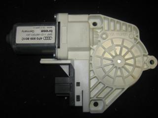 моторчик стеклоподъемника задний левый Audi A6 4F/C6 2006, 3.2 л., FSI, AUK, бензин, АКПП, черный, универсал, полный привод, 4F0959801C