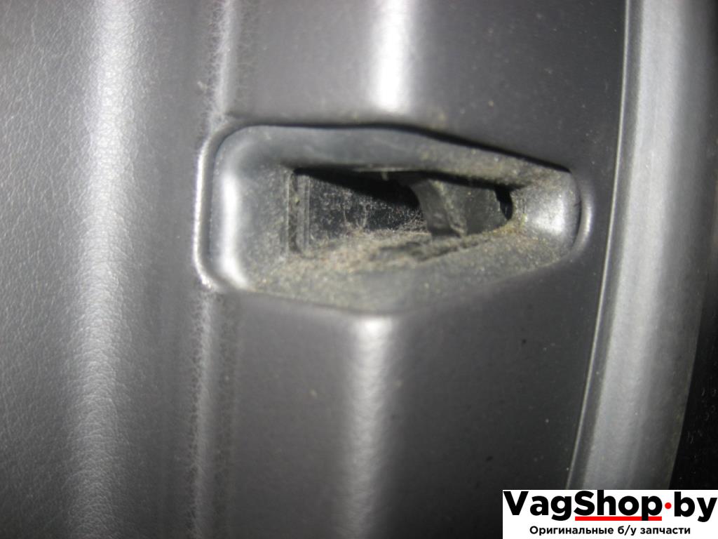 замок двери передней правой Audi A6 4F/C6 2006, 3.2 л., FSI, AUK, бензин, АКПП, черный, универсал, полный привод, 4F2837016 - фото №1