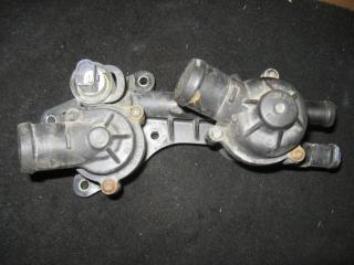 корпус термостата Volkswagen Golf Plus 1 поколение 2006, 1.6 л., FSI, BLF, бензин, МКПП, черный, хетчбэк 5 дв., передний привод, 03C121111H, 03C121050E