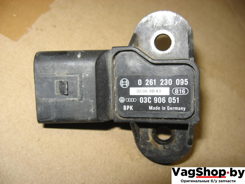 датчик абсолютного давления Volkswagen Golf Plus 1 поколение 2006, 1.6 л., FSI, BLF, бензин, МКПП, черный, хетчбэк 5 дв., передний привод, 03C906051 - фото №1