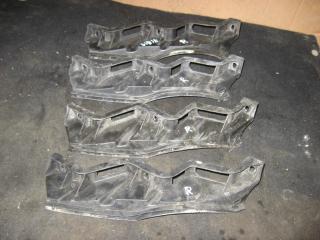 Крепление бампера переднего Volkswagen Passat B6 2008, 3C0807890A