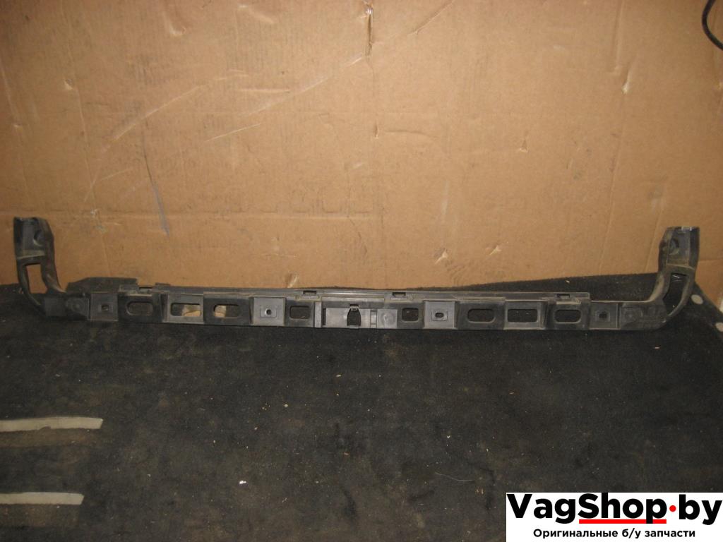 Крепление бампера заднего Volkswagen Passat B6 2007, 2.0 л., TDi, BMP, дизель, МКПП, черный, седан, передний привод, 3C5807863 - фото №1