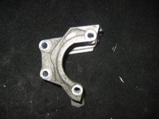 кронштейн гидроусилителя Audi A6 4F/C6 2007, 2.8 л., FSI, BDX, бензин, АКПП, черный, универсал, передний привод, 06E145393B