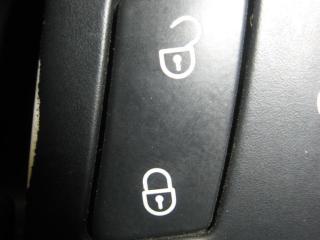 кнопка (выключатель) Volkswagen Caddy 3 поколение [рестайлинг] 2011, 1.6 л., TDi, CAY, дизель, МКПП, белый, фургон, передний привод