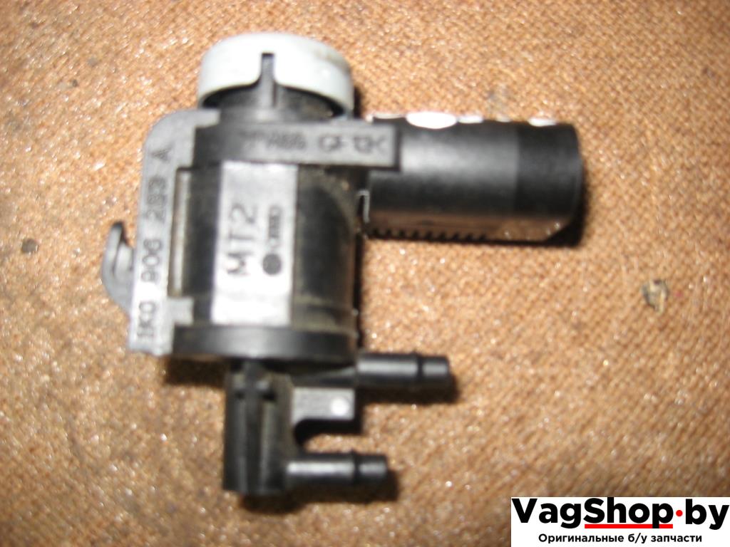 электромагнитный клапан Volkswagen Golf 5 поколение 2007, 1.9 л., TDi, BLS, дизель, МКПП, черный, универсал, передний привод, 1K0906283A - фото №1