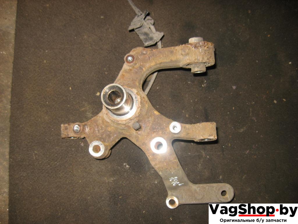 кулак задний левый Volkswagen Golf 5 поколение 2007, 1.9 л., TDi, BLS, дизель, МКПП, черный, универсал, передний привод - фото №1