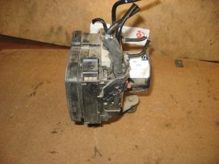 блок ABS Volkswagen Golf 5 поколение 2007, 1.9 л., TDi, BLS, дизель, МКПП, черный, универсал, передний привод, 1K0907379AF, 1K0614117AE