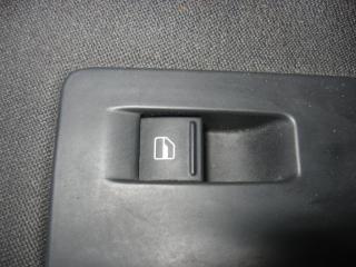 кнопка стеклоподъемника Volkswagen Golf 5 поколение 2007, 1.9 л., TDi, BLS, дизель, МКПП, черный, универсал, передний привод, 7L6959855B