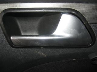 ручка внутренняя передняя правая Volkswagen Touran 1 поколение [рестайлинг] 2006, 1.9 л., TDi, BLS, дизель, МКПП, синий, минивэн, передний привод