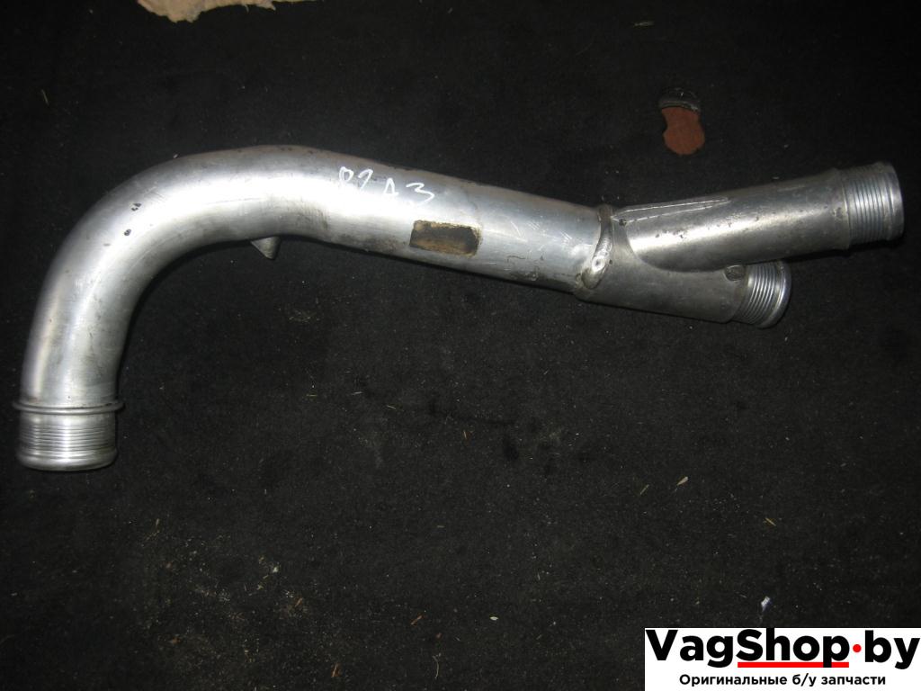 патрубок интеркулера Audi A4 B7 2007, 3.0 л., TDi, ASB, дизель, МКПП, серый, универсал, полный привод, 059145731AM - фото №1