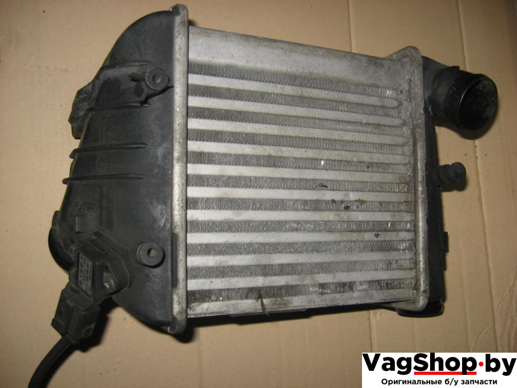 интеркулер Audi A4 B7 2007, 3.0 л., TDi, ASB, дизель, МКПП, серый, универсал, полный привод, 8E0145805AD - фото №1
