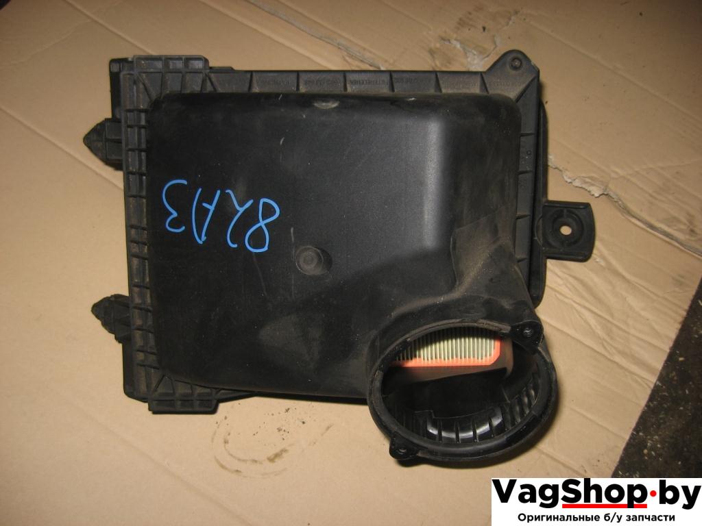 корпус воздушного фильтра Audi A4 B7 2007, 3.0 л., TDi, ASB, дизель, МКПП, серый, универсал, полный привод, 059133835K - фото №1