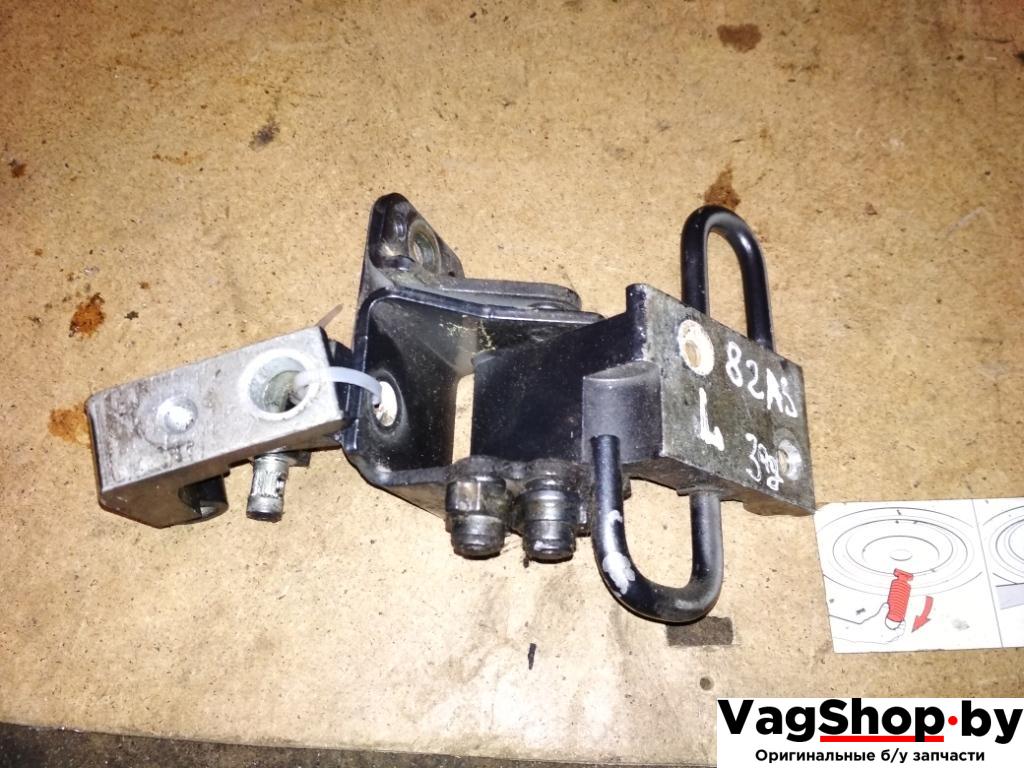 петля двери Audi A4 B7 2007, 3.0 л., TDi, ASB, дизель, МКПП, серый, универсал, полный привод - фото №1