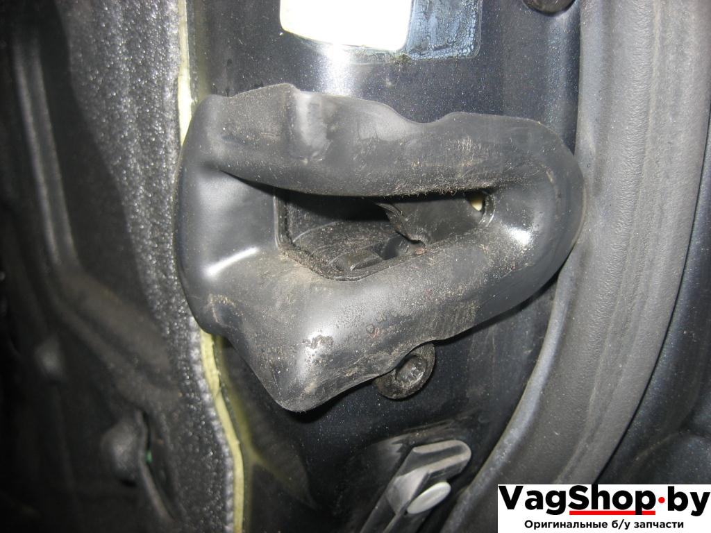 замок двери передней правой Audi A4 B7 2007, 3.0 л., TDi, ASB, дизель, МКПП, серый, универсал, полный привод - фото №1