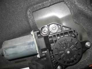 моторчик стеклоподъемника задний левый Audi A4 B7 2007, 3.0 л., TDi, ASB, дизель, МКПП, серый, универсал, полный привод, 8E0959801E