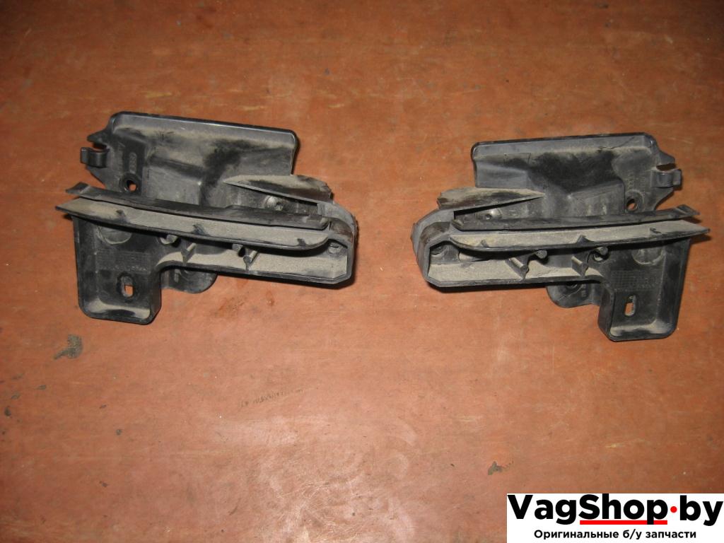 Крепление бампера заднего Audi A6 4F/C6 2006, 3.2 л., FSI, AUK, бензин, АКПП, белый, универсал, полный привод, 4F9807897, 4F9807898 - фото №1