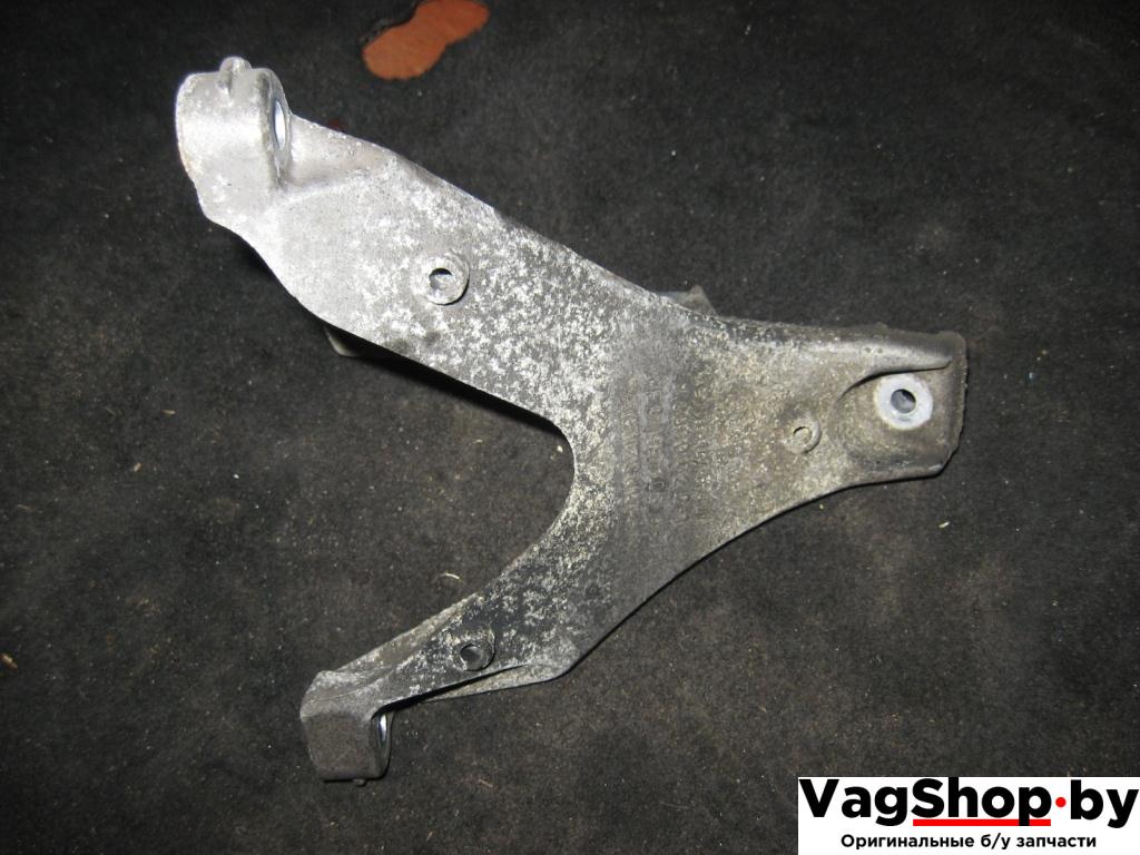 кронштейн двигателя Audi A4 B7 2006, 2.0 л., TDi, BPW, дизель, МКПП, черный, универсал, передний привод, 8E0199308AR - фото №1