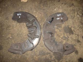 защитный кожух тормозного механизма Audi A4 B7 2006, 2.0 л., TDi, BPW, дизель, МКПП, черный, универсал, передний привод, 8E0615311A, 8E0615312A