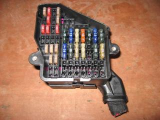 блок предохранителей Audi A6 4F/C6 2007, 2.8 л., FSI, BDX, бензин, АКПП, черный, универсал, передний привод, 8D1941824