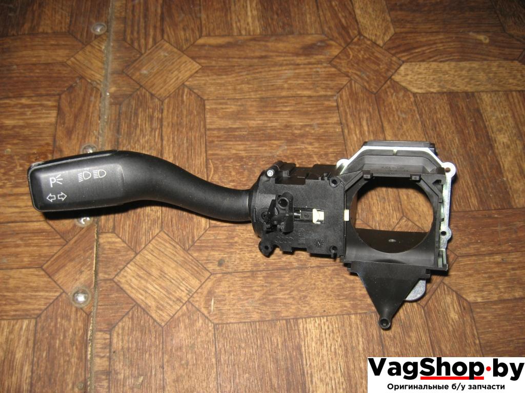 переключатель поворотов Audi A4 B7 2006, 2.0 л., TDi, BPW, дизель, МКПП, черный, универсал, передний привод, 4E0953513E - фото №1