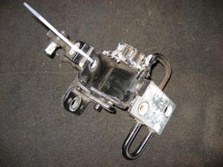 петля двери Audi A4 B7 2006, 2.0 л., TDi, BPW, дизель, МКПП, черный, универсал, передний привод