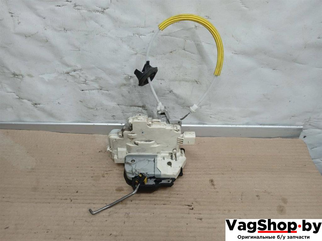 замок двери задней правой Audi A4 B7 2006, 2.0 л., TDi, BPW, дизель, МКПП, черный, универсал, передний привод, 8E0839016AA - фото №1