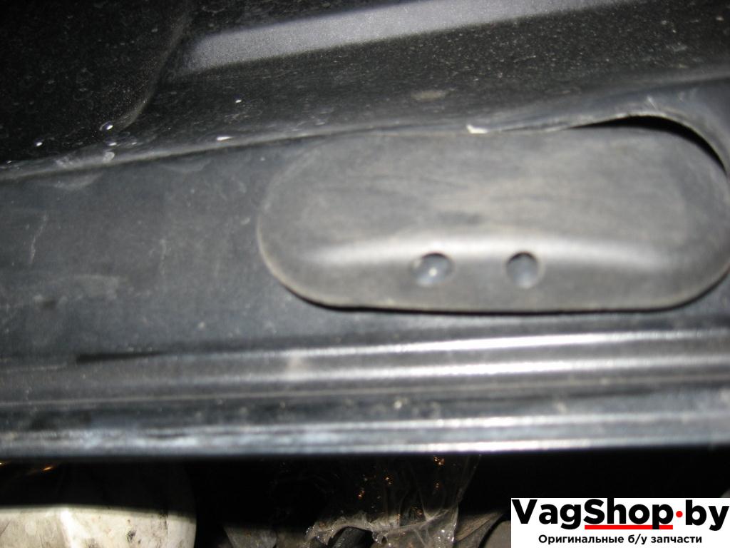 форсунка омывателя лобового стекла Audi A4 B7 2006, 2.0 л., TDi, BPW, дизель, МКПП, черный, универсал, передний привод - фото №1