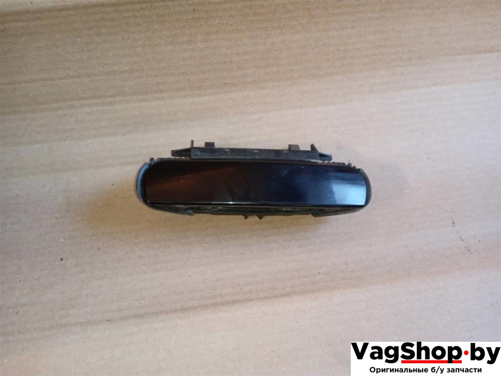 ручка наружная передняя правая Audi A4 B7 2006, 2.0 л., TDi, BPW, дизель, МКПП, черный, универсал, передний привод - фото №1