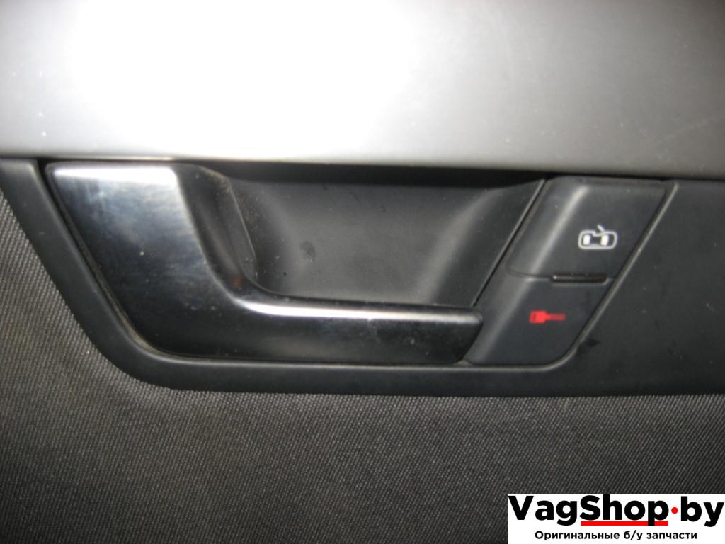 ручка внутренняя передняя левая Audi A4 B7 2006, 2.0 л., TDi, BPW, дизель, МКПП, черный, универсал, передний привод - фото №1