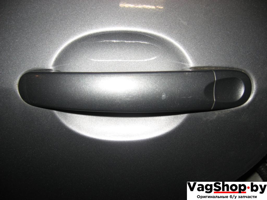 ручка наружная задняя левая Volkswagen Golf Plus 1 поколение 2006, 1.9 л., TDi, BLS, дизель, МКПП, серый, хетчбэк 5 дв., передний привод - фото №1