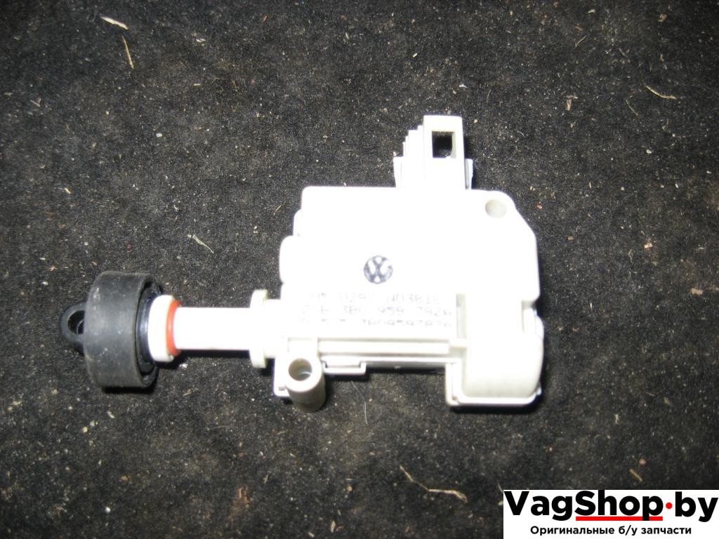 замок бардачка Audi A6 4F/C6 2006, 3.2 л., FSI, AUK, бензин, АКПП, белый, универсал, полный привод, 3B0959782A - фото №1