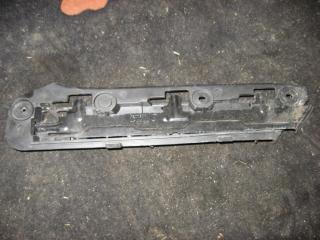 Крепление бампера переднего Volkswagen Touran 1 поколение 2006, 1.9 л., TDi, BKC, дизель, МКПП, серебро, минивэн, передний привод, 1T0807936