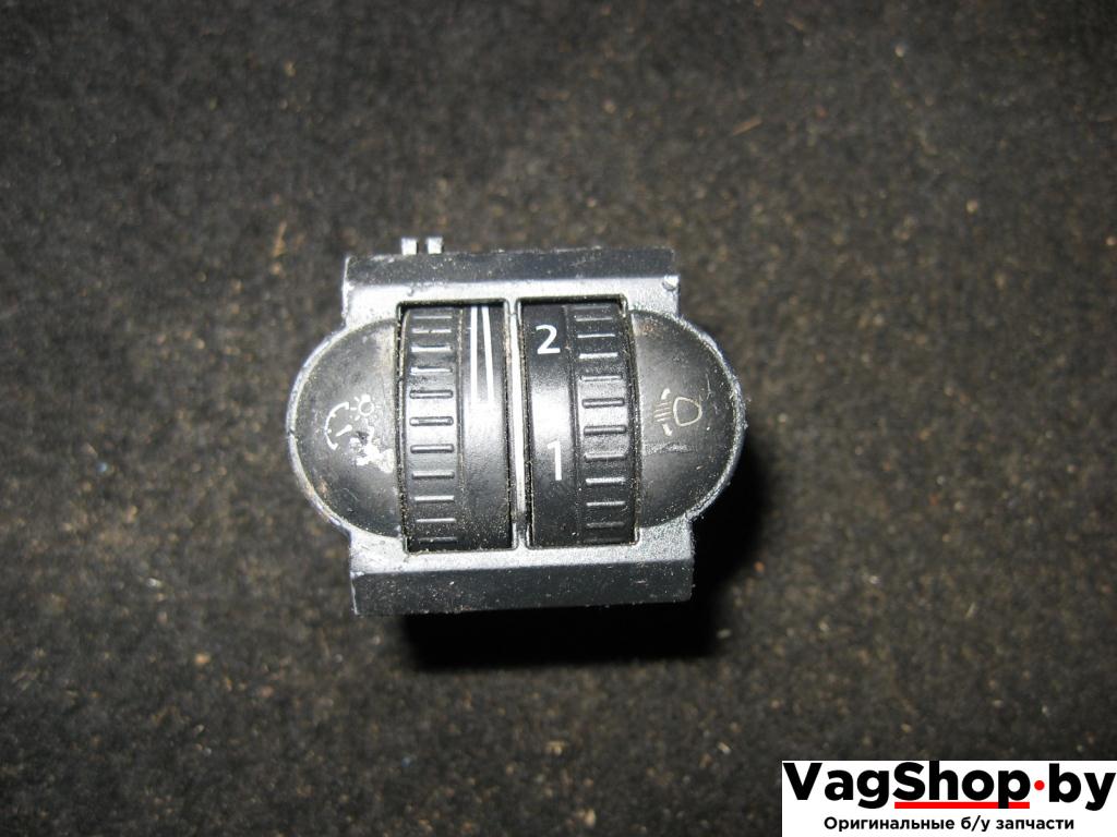 кнопка корректора фар Volkswagen Golf 5 поколение 2008, 1.9 л., TDi, BLS, дизель, МКПП, белый, хетчбэк 5 дв., передний привод, 1K0941333 - фото №1