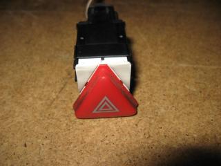 кнопка аварийной сигнализации Volkswagen Transporter T5 2005, 2.5 л., TDi, AXD, дизель, МКПП, белый, передний привод, 6Y0953235