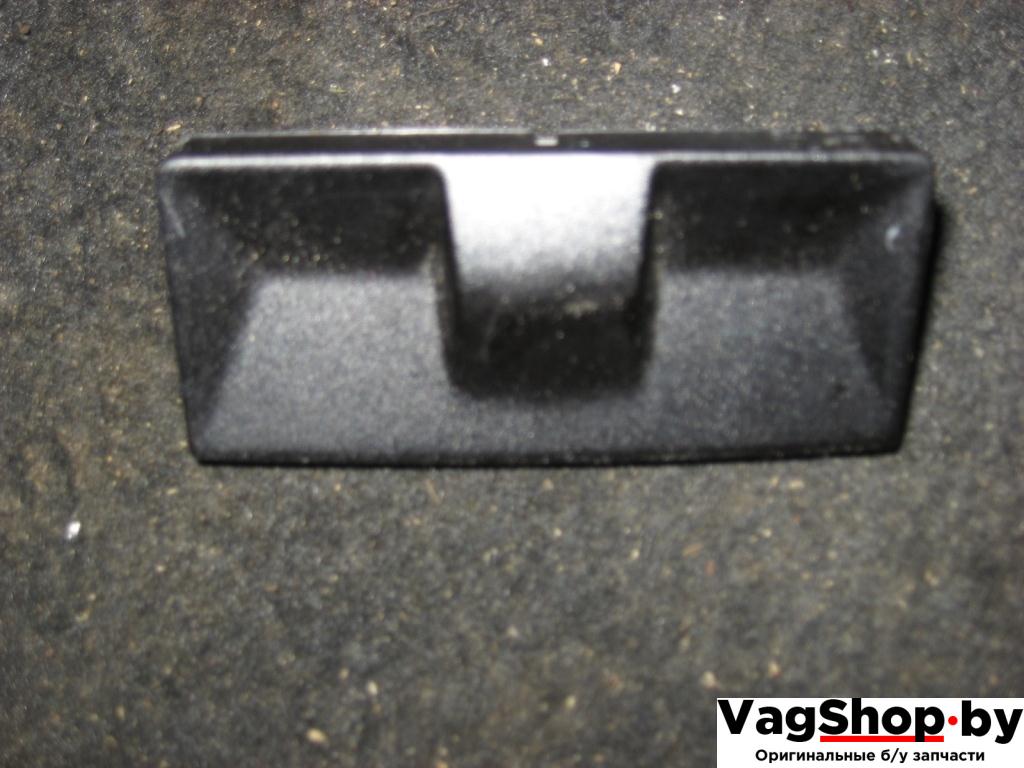 датчик температуры Volkswagen Golf Plus 1 поколение 2008, 1.9 л., TDi, BKC, дизель, МКПП, серебро, хетчбэк 5 дв., передний привод, 1K0907539C - фото №1