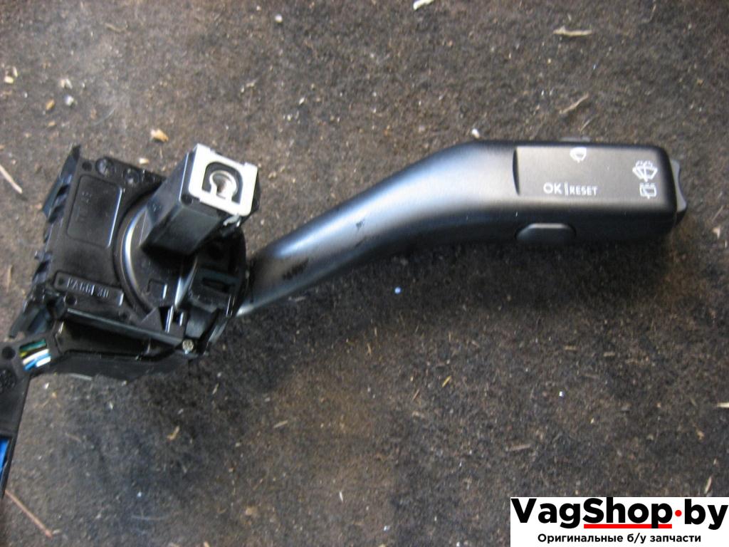 переключатель дворников Volkswagen Golf Plus 1 поколение 2008, 1.9 л., TDi, BKC, дизель, МКПП, серебро, хетчбэк 5 дв., передний привод, 1K0953519A - фото №1