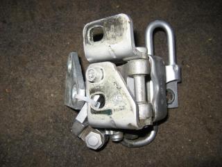 петля двери Volkswagen Golf Plus 1 поколение 2008, 1.9 л., TDi, BKC, дизель, МКПП, серебро, хетчбэк 5 дв., передний привод