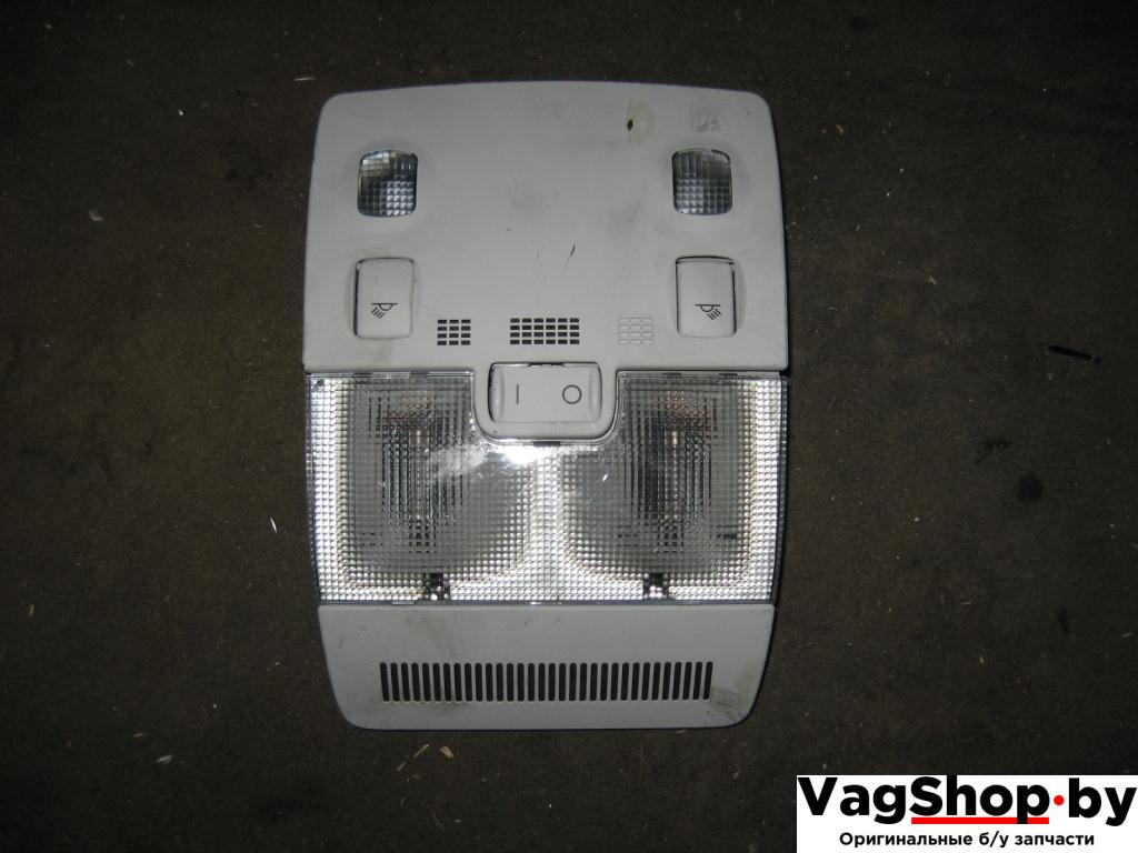 фонарь салона (плафон) Audi A4 B7 2007, 2.0 л., TDi, бензин, АКПП, универсал, 8E0947135A - фото №1