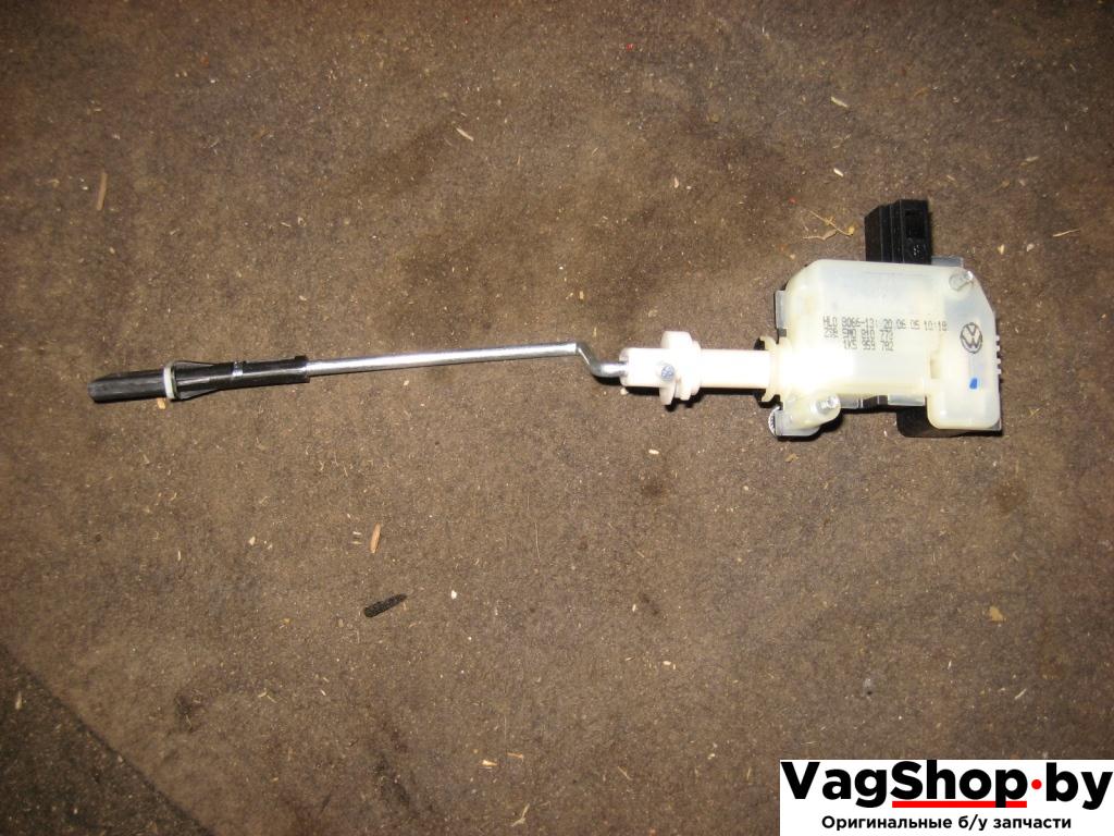 активатор замка крышки топливного бака Volkswagen Golf Plus 1 поколение 2008, 1.9 л., TDi, BKC, дизель, МКПП, серебро, хетчбэк 5 дв., передний привод, 5M0810773, 1K5959782 - фото №1