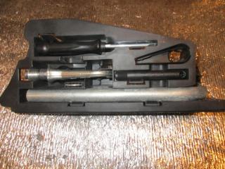 ящик под инструменты / набор инструментов Audi A6 4F/C6 2007, 2.8 л., FSI, BDX, бензин, АКПП, черный, универсал, передний привод