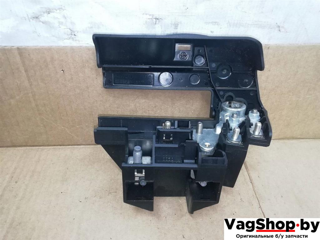 клемма аккумулятора плюс Audi A6 4F/C6 2007, 2.8 л., FSI, BDX, бензин, АКПП, черный, универсал, передний привод, 4F0915459 - фото №1