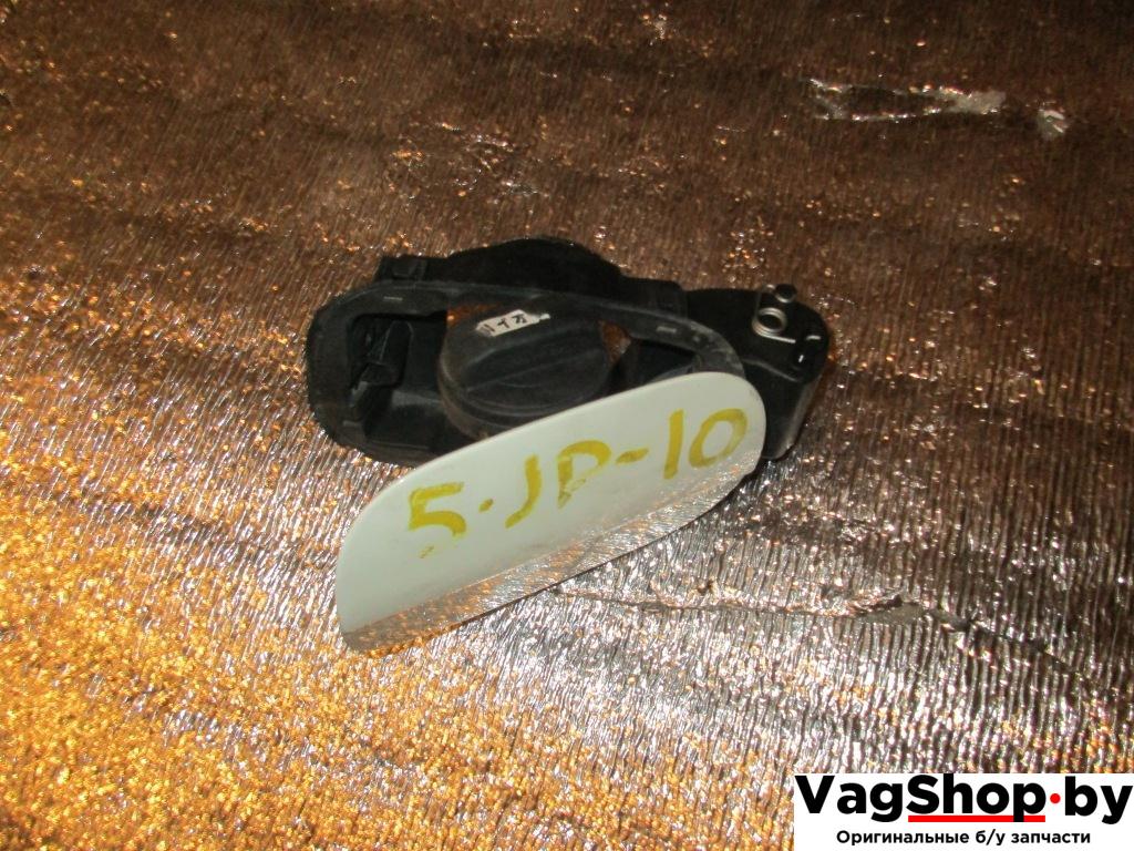 лючок топливного бака Audi A6 4F/C6 2006, 3.2 л., FSI, AUK, бензин, АКПП, белый, универсал, полный привод - фото №1